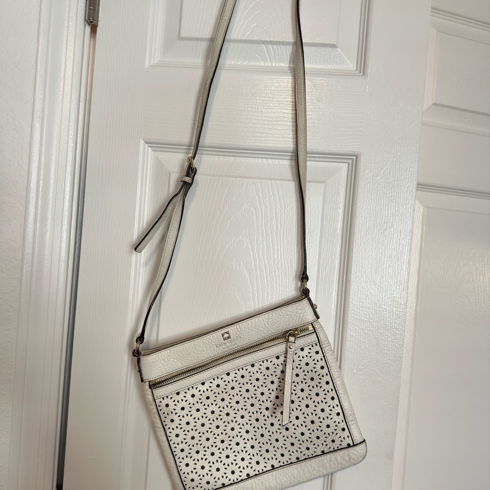 Elegant White Crossbody Bag